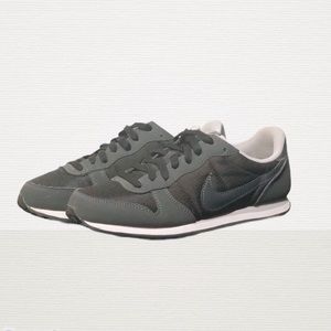 Nike | Internationalist